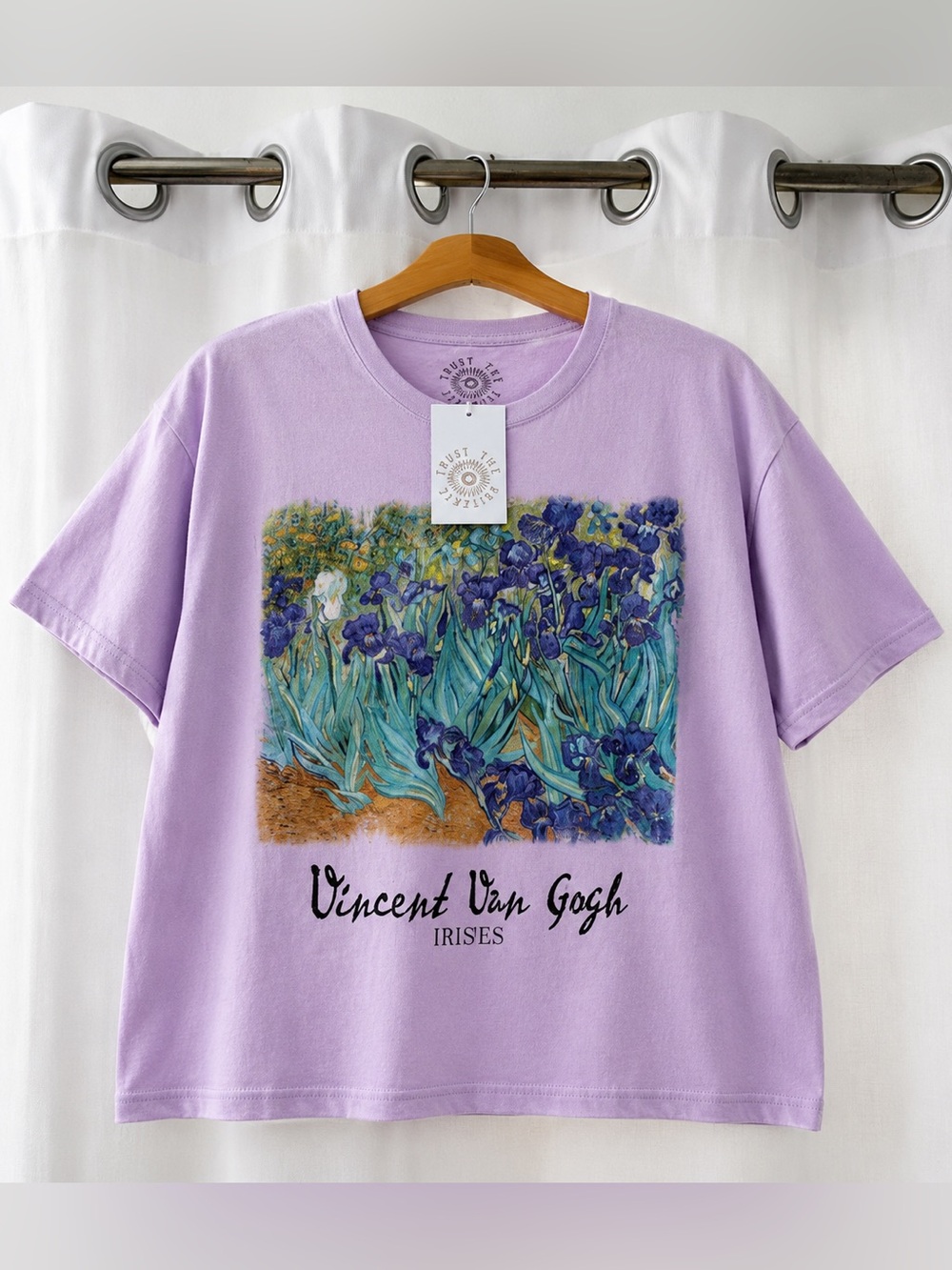 Vincent Van Gogh Lilac 'Irises' Short Sleeve Graphic Tee Medium
